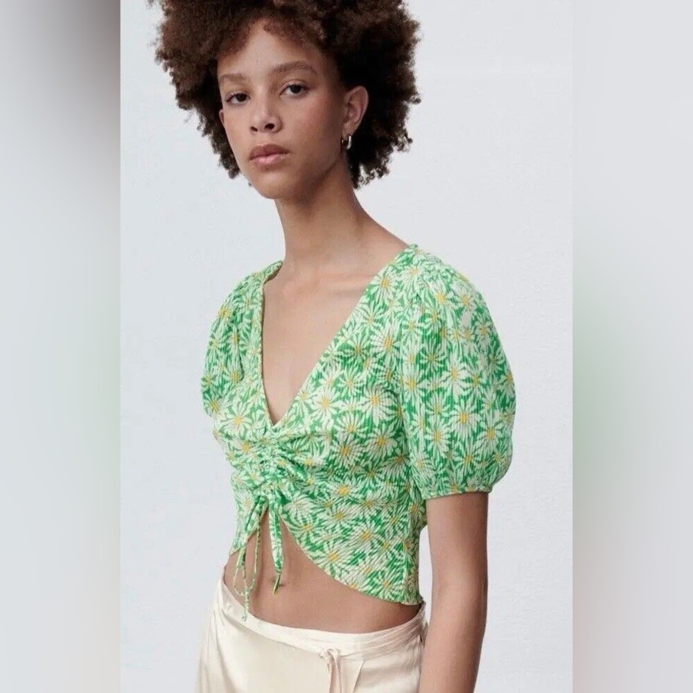 Zara Green Daisy Print Cropped Top w/ Puff Sleeves V-Neck Preppy Size Small 90’s